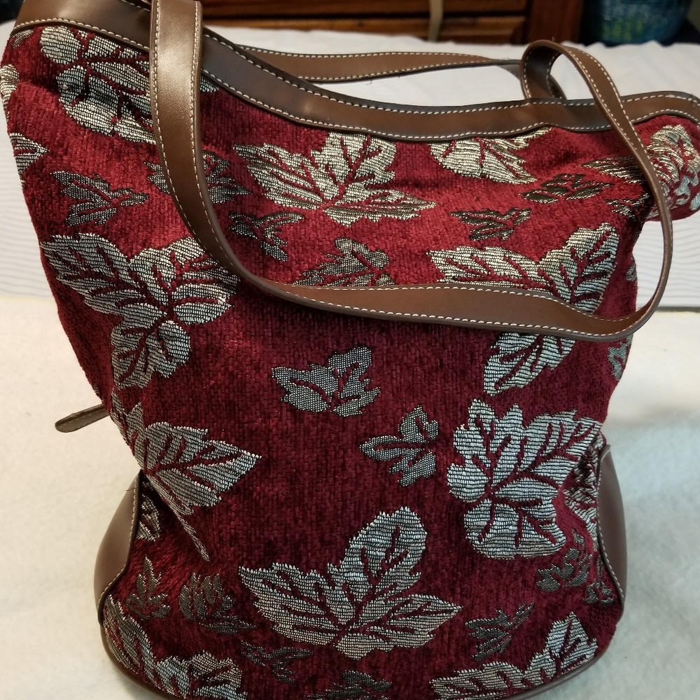 Authentic Old County Road bucket style purse